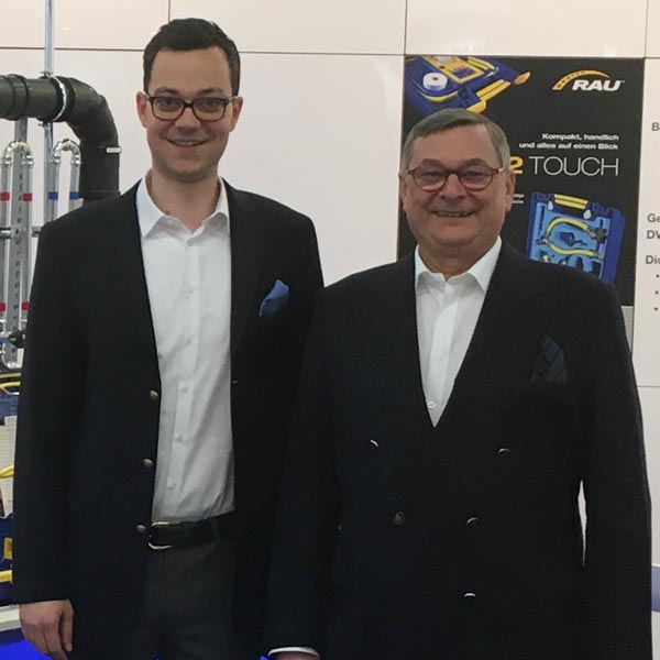 unternehmen-ueberUns-tradition-rauVaterUndSohn-600x600